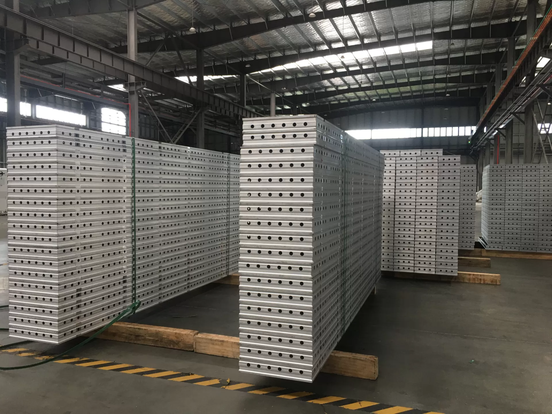 CIEZN aluminium wall and column formwork system